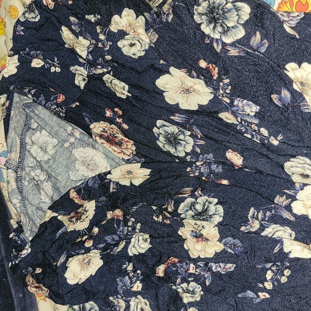 Women's lightweight long sleeve cardigan
